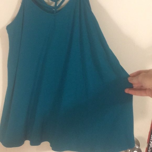 Flowy, bright EXPRESS Turquoise Tank Top (size M) - Picture 3 of 8